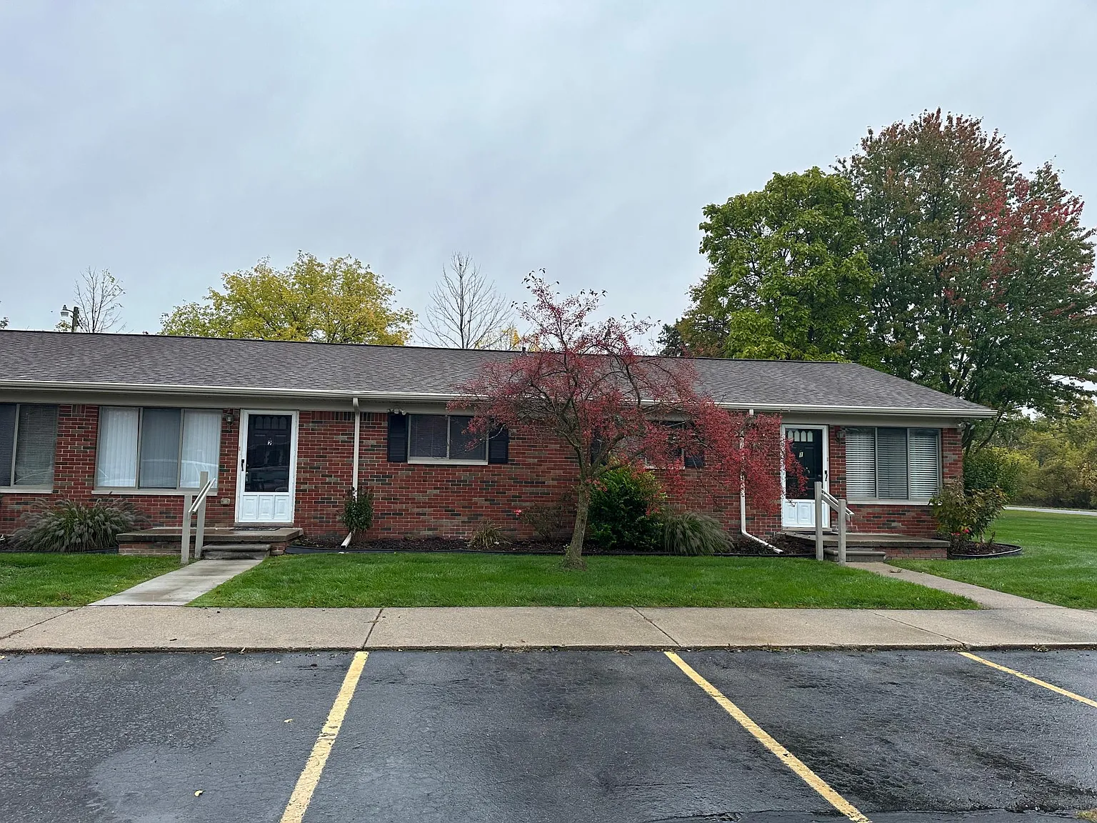 2 bed, $1,200 — Photo 1