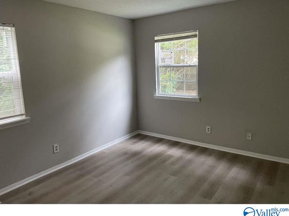 huntsville-alabama-92176920 picture