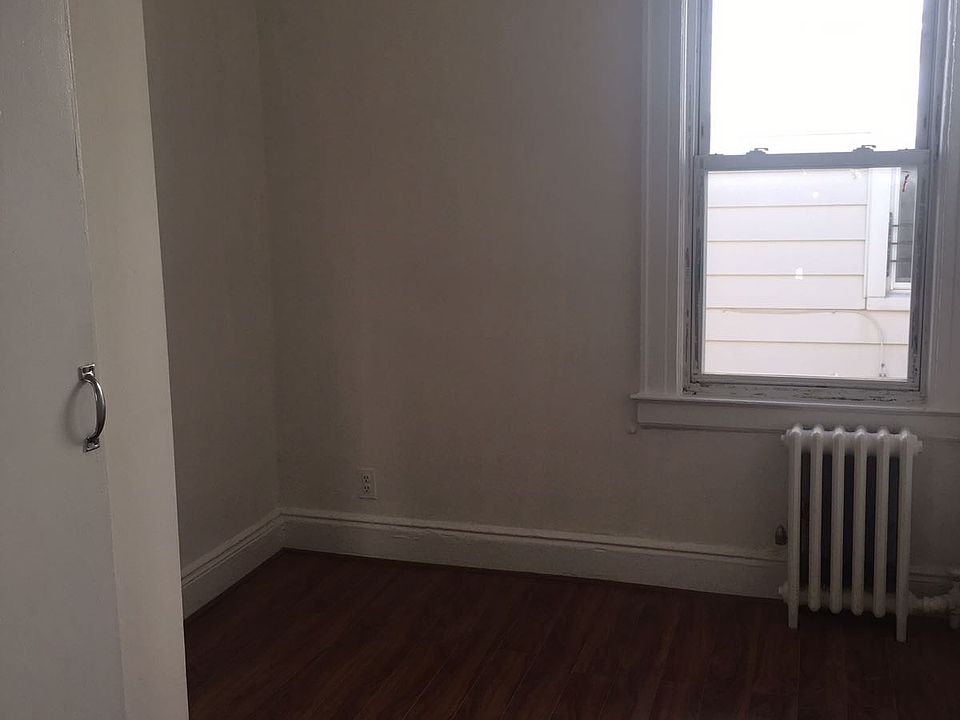 2nd image of 10457 48th Ave