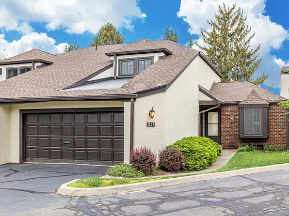 251 Saint Antoine St, Worthington, OH 43085