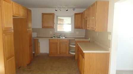 3rd image of 3261 Richmond Ave