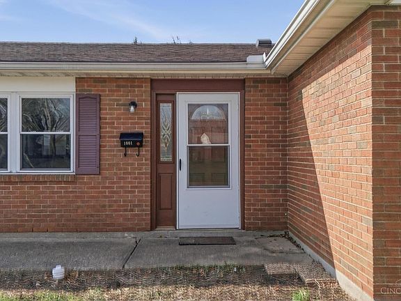 2nd image of 1861 Nebraska Dr