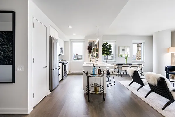 Rented by FirstService Residential (Manual) | media 31