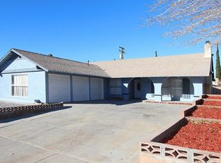 2537 E Avenue R2, Palmdale, CA 93550
