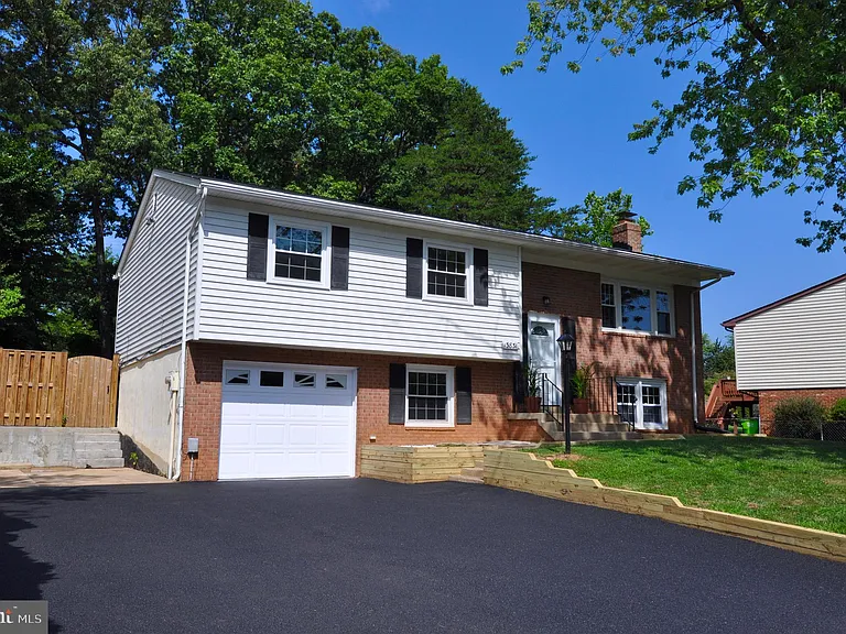 13831 Delaney Rd — Photo 22