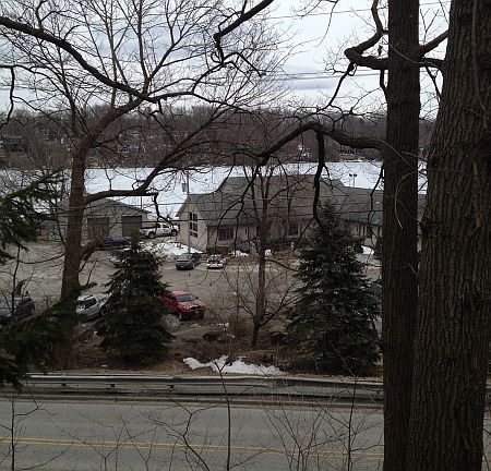 4th image of 82 Lakeside Dr