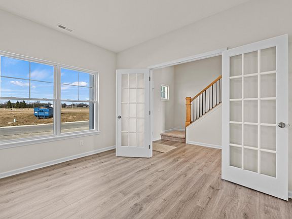 3rd image of 8735 Belmont Woods Blvd