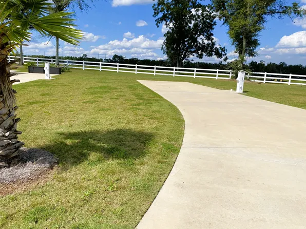12387 Gateway Dr #167, Elberta, AL 36530