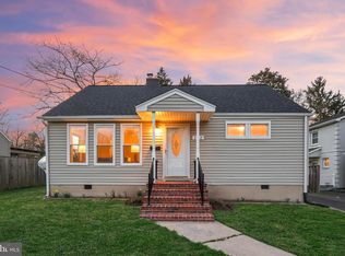 3112 Annandale Rd, Falls Church, VA 22042