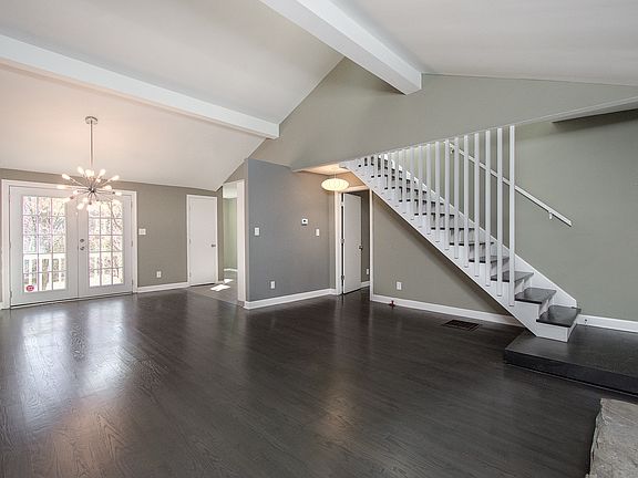 2nd image of 8020 Park Vista Cres