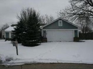 1183 Princeton Dr, Bartlett, IL 60103