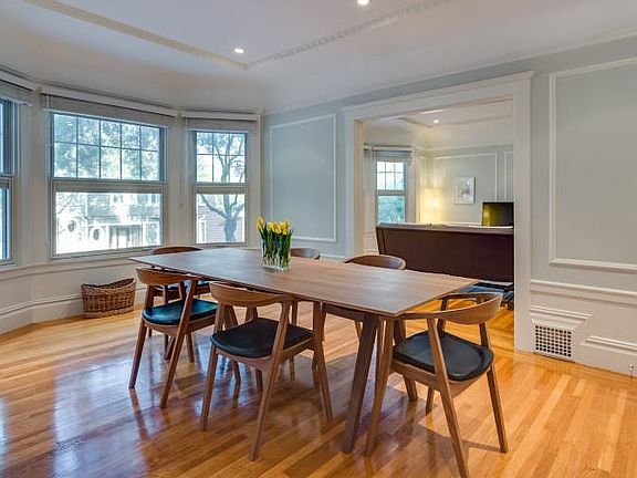 4th image of 2618 Hyde St