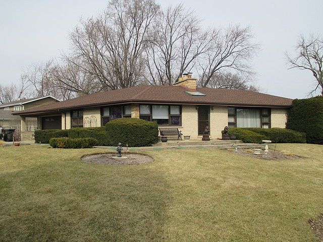 1st image of 524 E Monterey Ave