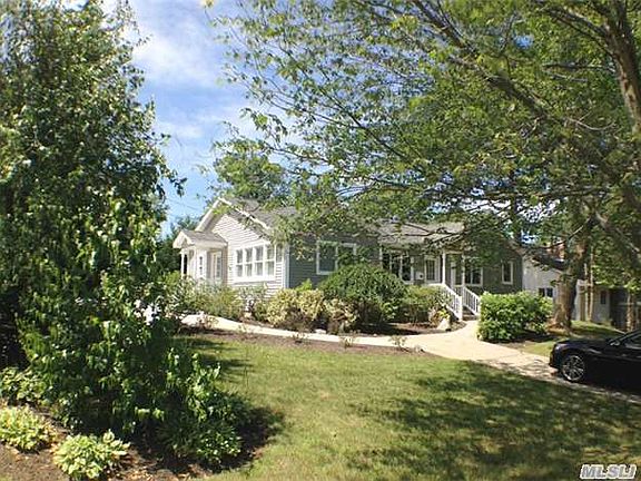 2nd image of 4 Howell Dr