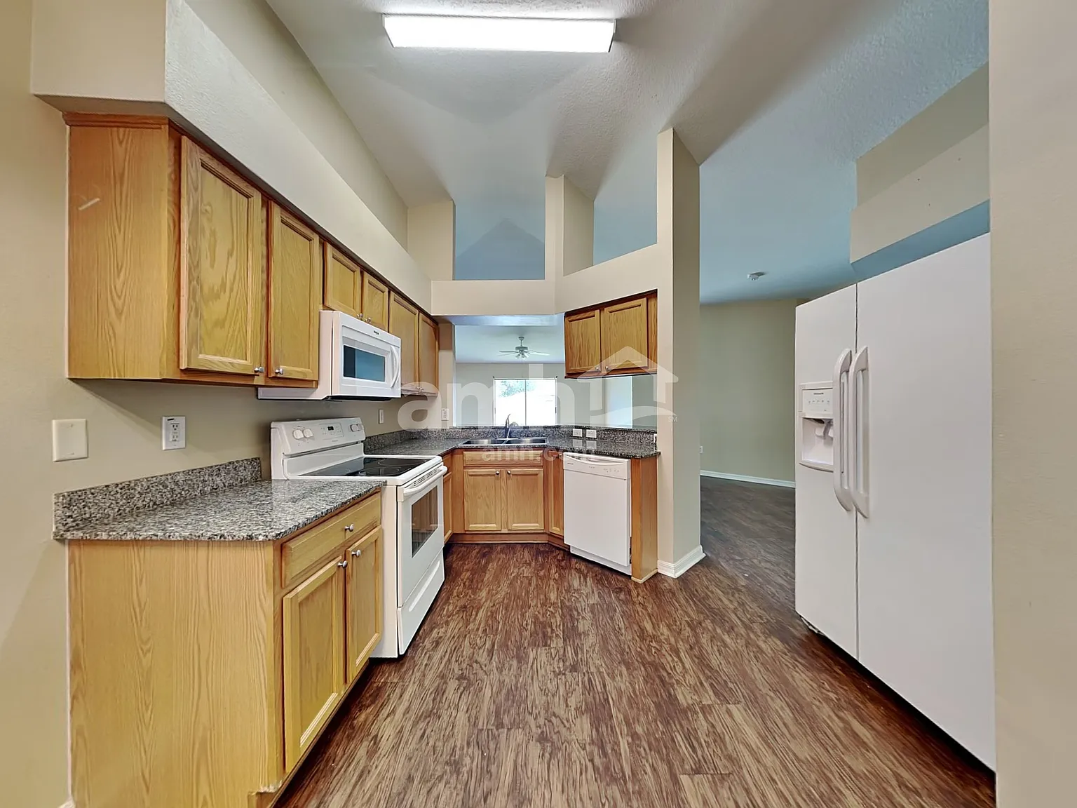 4 bed, 2.0 bath, 1544 sqft, $2,260 — Photo 3