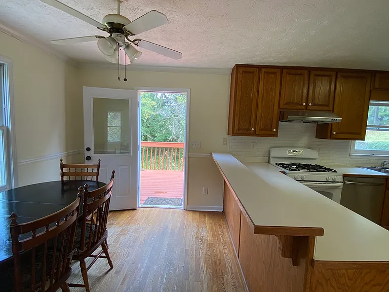 1188 Westchester Dr — Photo 22