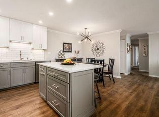 1000 Urlin Ave APT 1415, Grandview, OH 43212