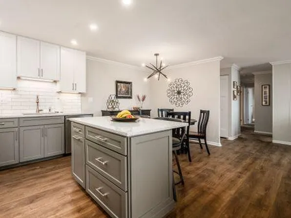 1000 Urlin Ave APT 1415, Grandview, OH 43212