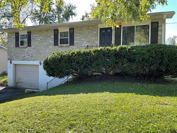 2nd image of 1411 Woodland Dr
