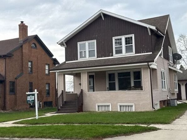 151 Guilford St, Sheboygan Falls, WI 53085