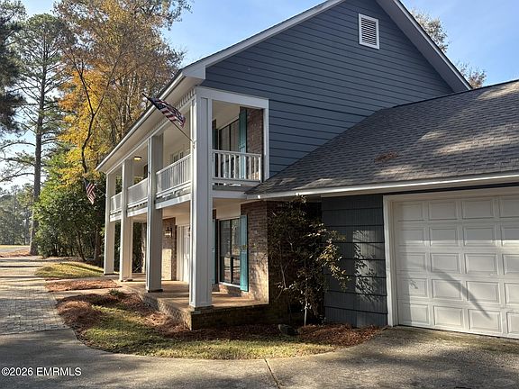 5th image of 1200 Fairview Cir