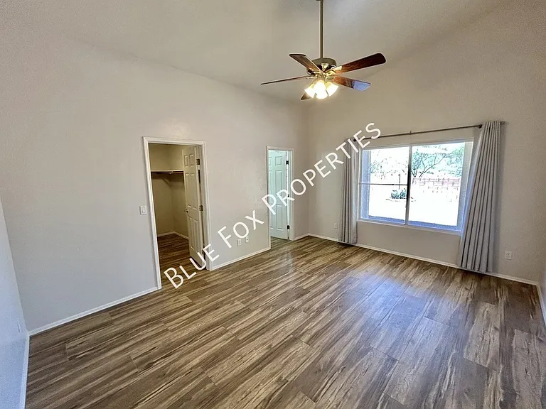 710 W Calle Alta Loma — Photo 10