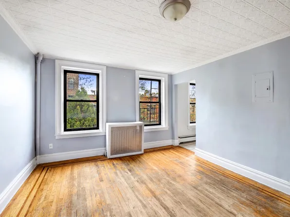 323 President Street image 13 of 13