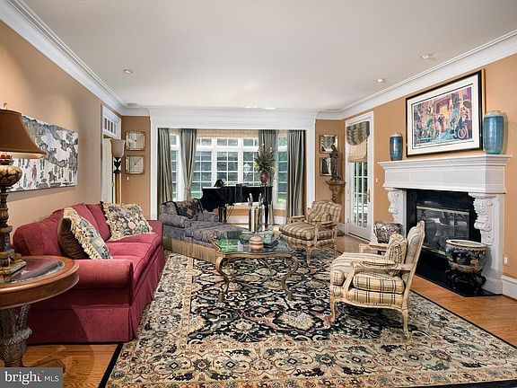 4th image of 805 Montparnasse Pl