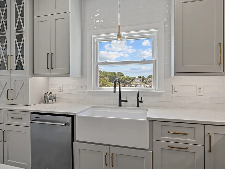 7322 Swansea Ln — Photo 14