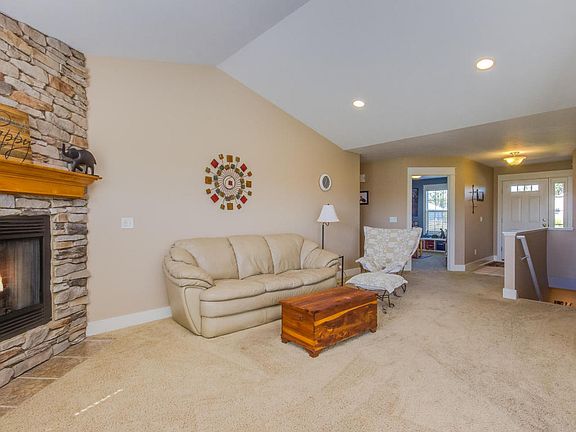 3rd image of 6224 Wilken Dr SE