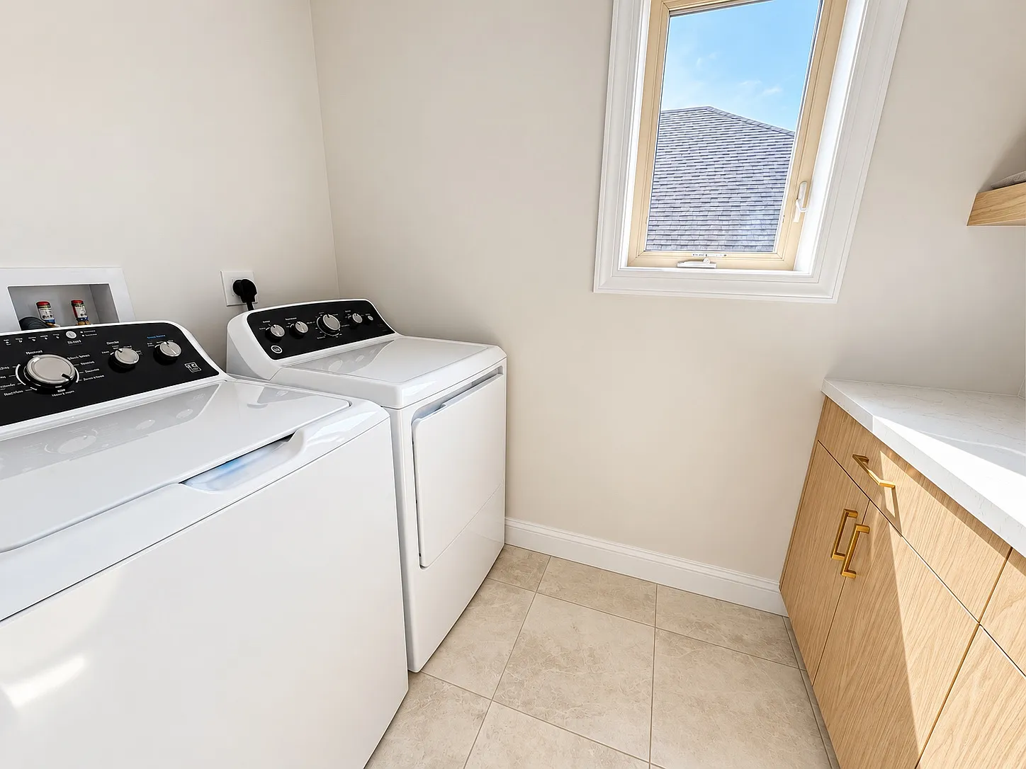 3 bed, 1400 sqft, $3,200 — Photo 4
