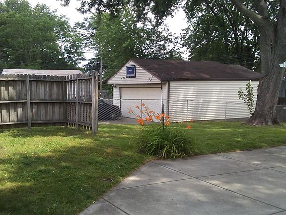 2nd image of 6455 Lockhaven Dr