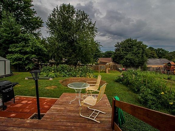 4th image of 306 Windham Hill Ct