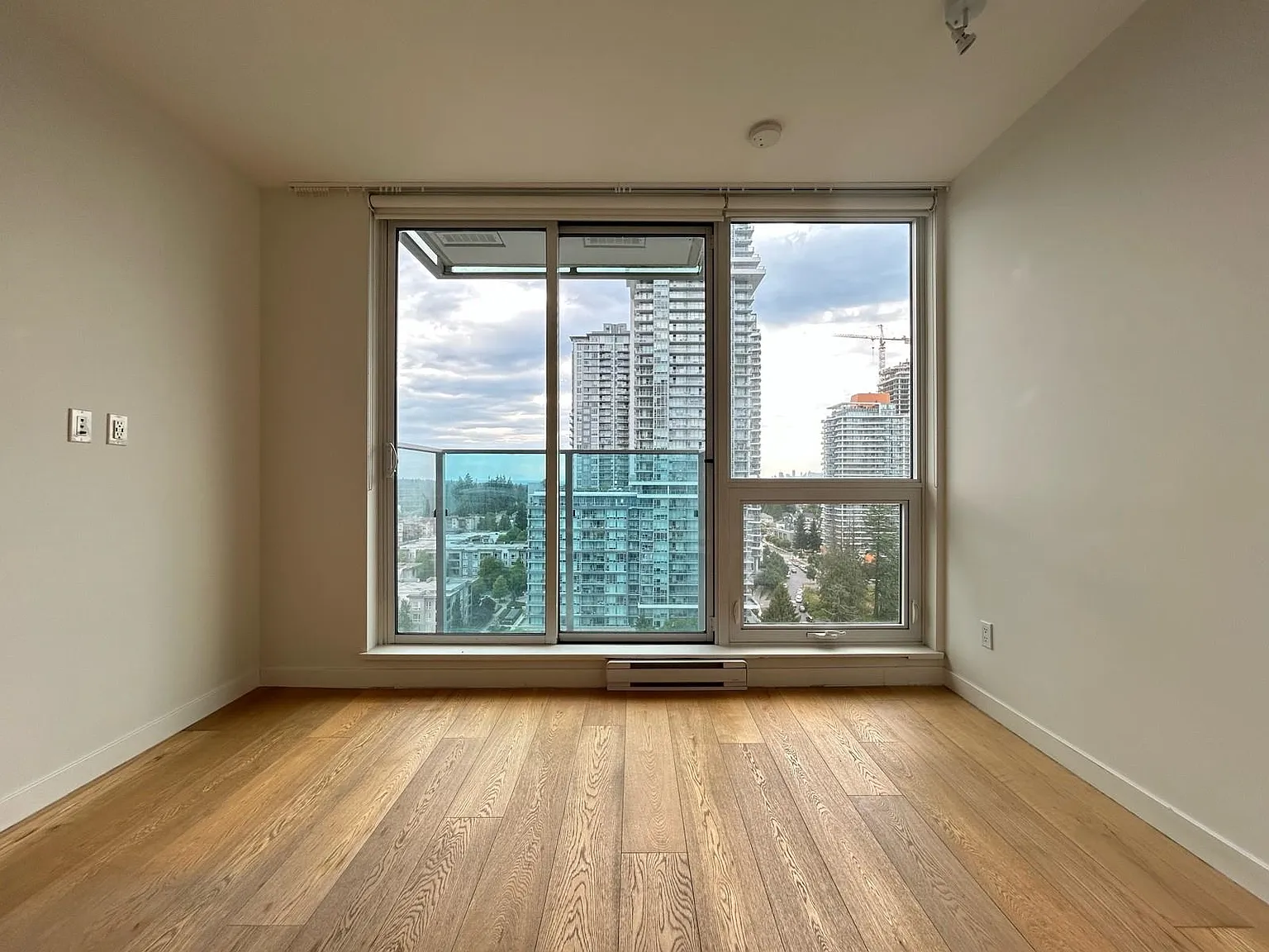 Studio, 327 sqft, $1,200 — Photo 2