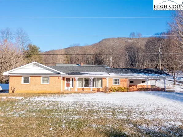 119 Forest Hill Dr, West Jefferson, NC 28694