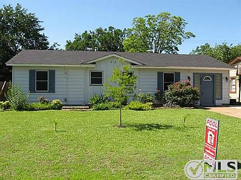 1st image of 205 W Denton Dr