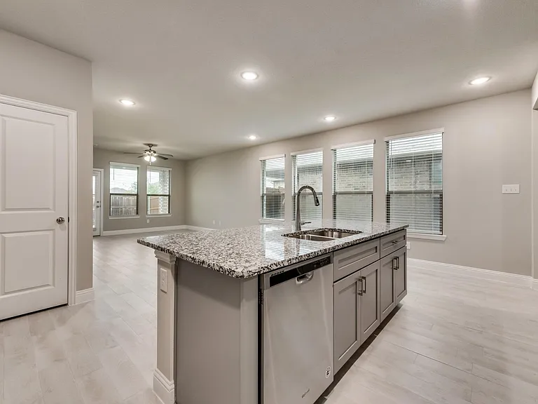 1078 Norias Dr — Photo 9