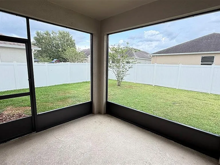 32612 Harmony Oaks Dr — Photo 6