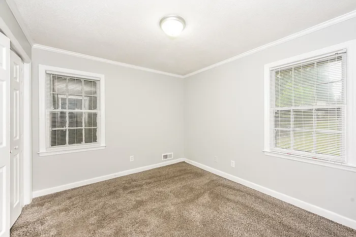 7307 Patricia Dr — Photo 8