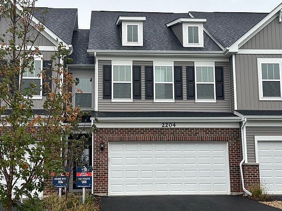 2nd image of 2204 Horseshoe Cir