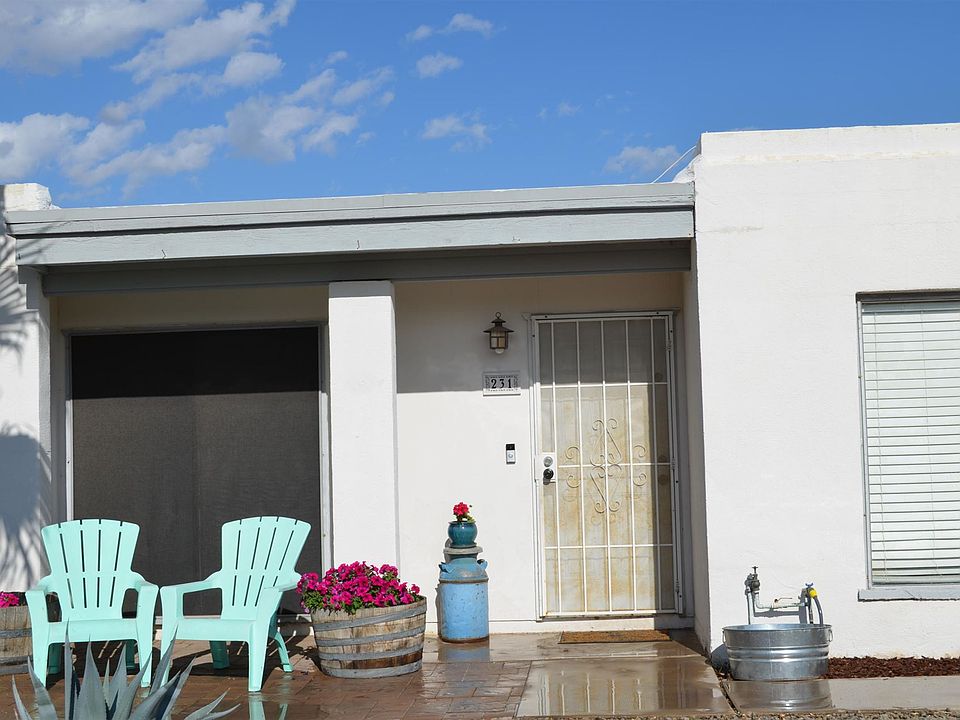 1st image of 231 Bahia Ln W