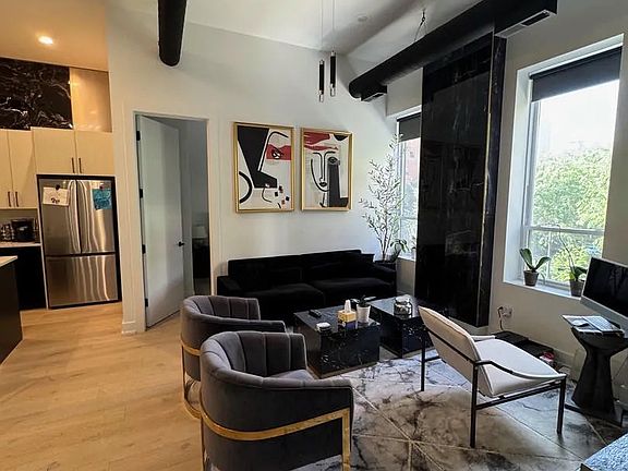2nd image of 77 W Chestnut St #3