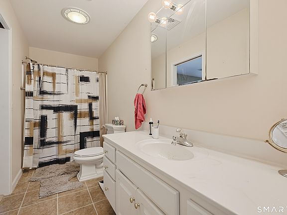 5th image of 34 Pond Street #7