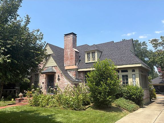 2nd image of 1868 Jackson Ave