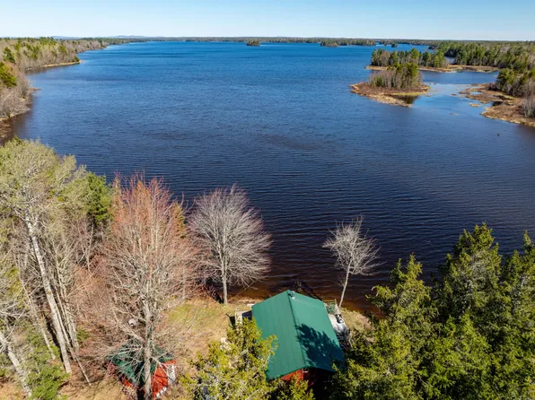 38 Lamb Farm Road, Baileyville, ME 04694