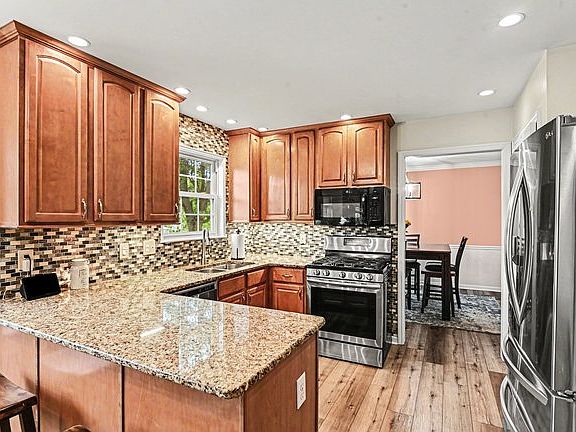 4th image of 8656 Birchbark Dr