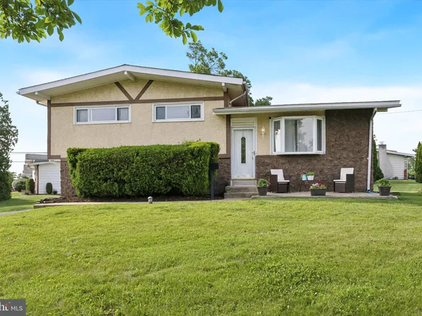 100 Black Hill Rd, Plymouth Meeting, PA 19462