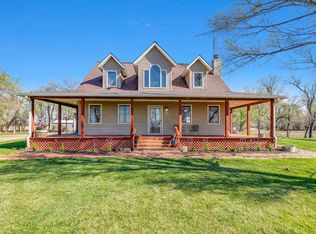 17310 W 43rd Ave, Sterling, KS 67579