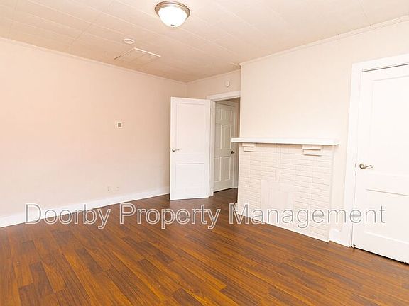 5th image of 1113 E 8th St APT 3