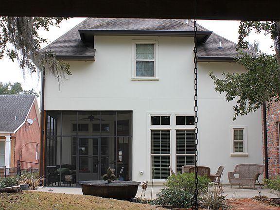 Rear view/screen pourch